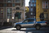 Gdańscy policjanci i strażnicy miejscy będą w weekend szczególnie pilnować zakazu zgromadzeń m.in. parkach i na węzłach przesiadkowych