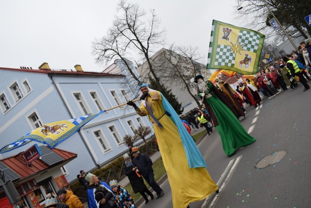 Kilka tysięcy mieszkańców Lubina wzięło udział w tradycyjnym Orszaku Trzech Króli.