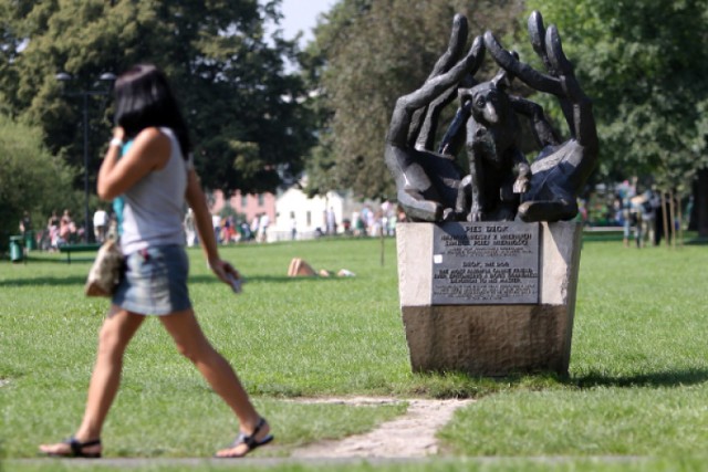 Historię Dżoka zna w Krakowie każdy. Pies ma nawet swój pomnik ...