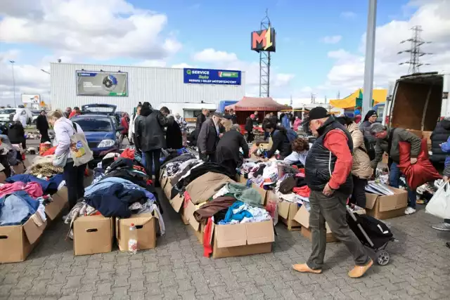 Pchli Targ przenosi się z CH M1 na ulicy Szwajcarskiej pod Centrum Handlowe Auchan w Komornikach