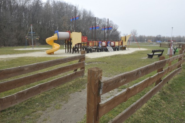 15.03.2017 rzeszow bulwary nad wislokiem sciezka rowerowa  
fot bartosz frydrych