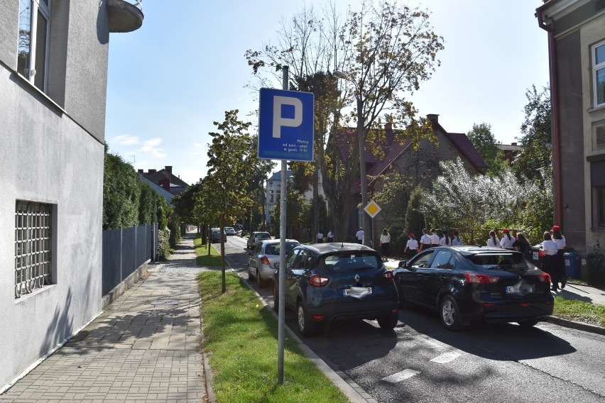 Kierowców czekają od 1 października podwyżki za parkowanie w Tarnowie. Poszerza się także płatna strefa postoju