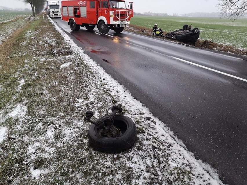 Groźny wypadek na drodze między Działyniem a Oborą