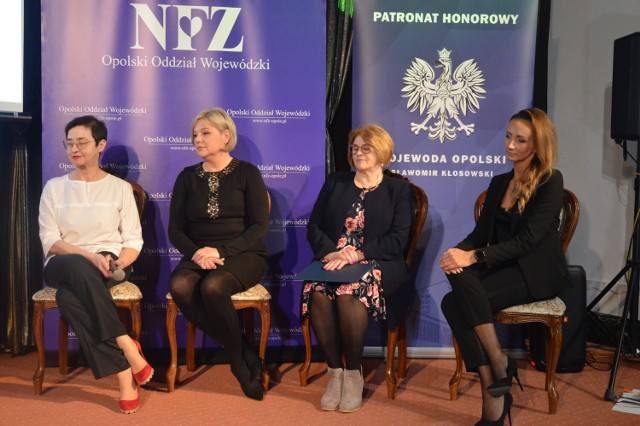 W debacie na temat profilaktyki chorób nowotworowych wzięły udział (na zdjęciu od lewej): doktor habilitowana Barbara Radecka, Beata Ryx, Renata Kuczek i Barbara Łoboz-Gnoińska.