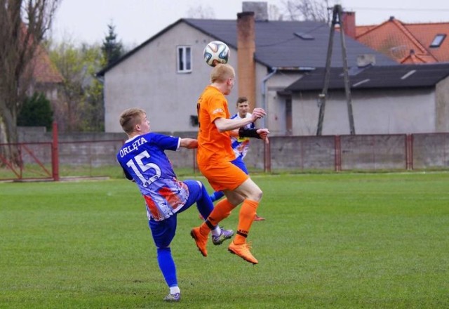 Czwarte kolejne zwycięstwo w meczach kontrolnych odnieśli piłkarze aleksandrowskich Orląt.