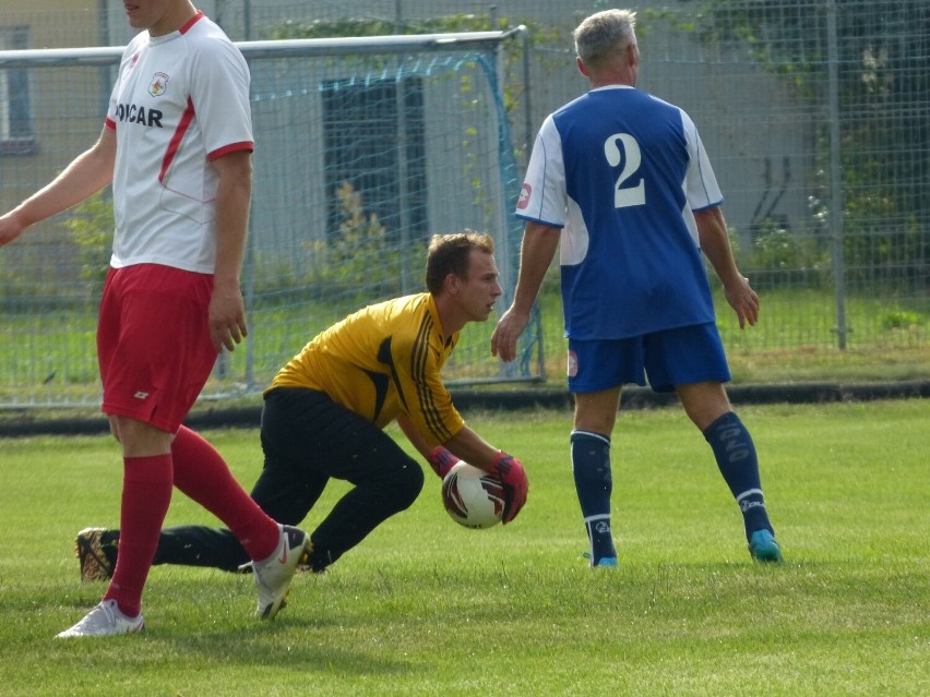 Obie strony oddały podczas meczy sporo strzałów.