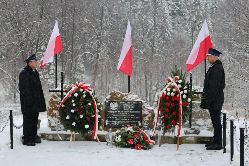 3 grudnia w Grzegorzówce odbyły się uroczystości odsłonięcia...