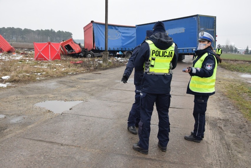 Do tragedii doszło na niestrzeżonym przejeździe na rogatkach...