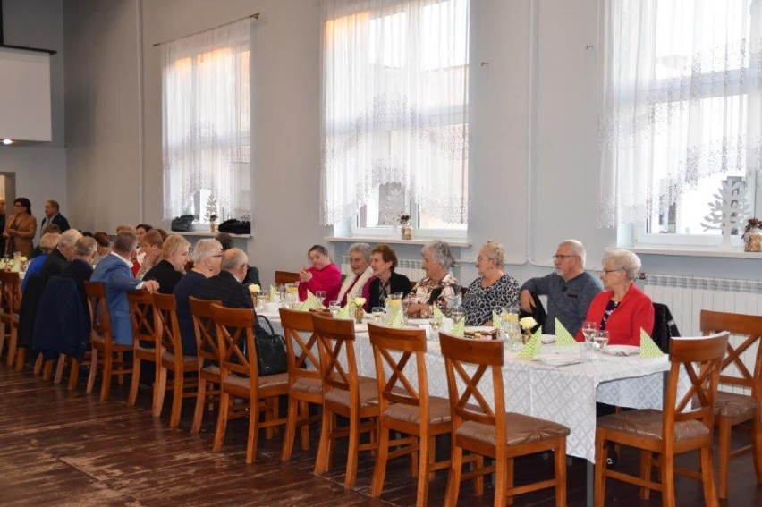 Gmina Wielichowo. Mieszkańcy Łubnicy i Zielęcina świętowali Dzień Seniora