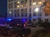 Straż pożarna pod akademikiem DSN w Cieszynie. Dlaczego pod budynek przyjechały wozy?