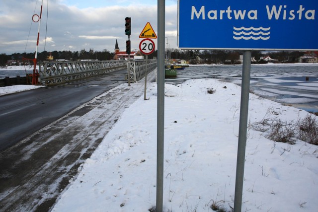 W związku z budową nowego mostu w Sobieszewie niebawem zmieni się organizacja ruchu w okolicy. Prace  nabierają rozpędu.