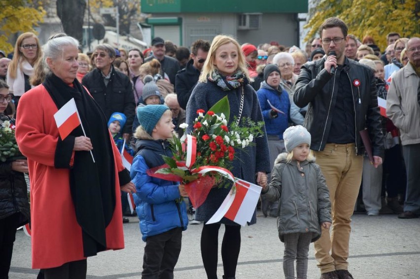 Uroczystości, rogale i pokaz filmowy
Poniedziałkowe obchody...