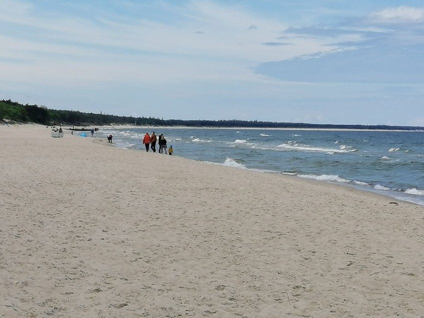 Plaża zachodnia w Kołobrzegu przed długim weekendem. Będzie słonecznie