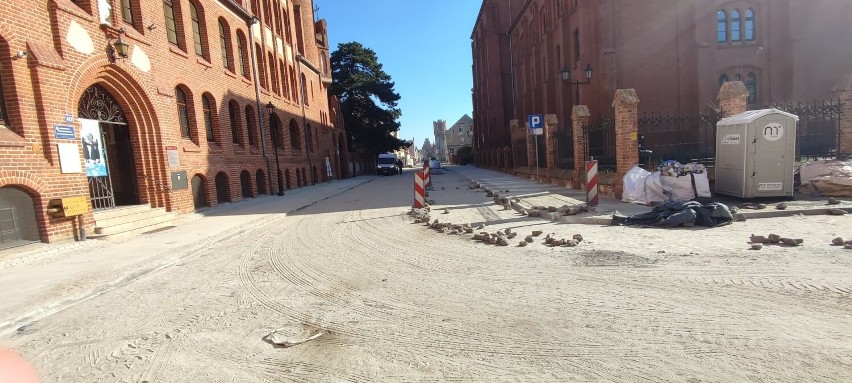 W Chełmnie w centrum trwa remont kilku ulic
