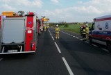 Groźny wypadek w gminie Rząśnia. Zderzenie na skrzyżowaniu. Trzy osoby w stanie ciężkim FOTO