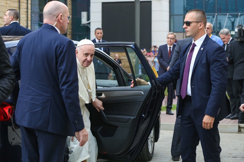 Papież Franciszek odwiedził kardynała Franciszka...