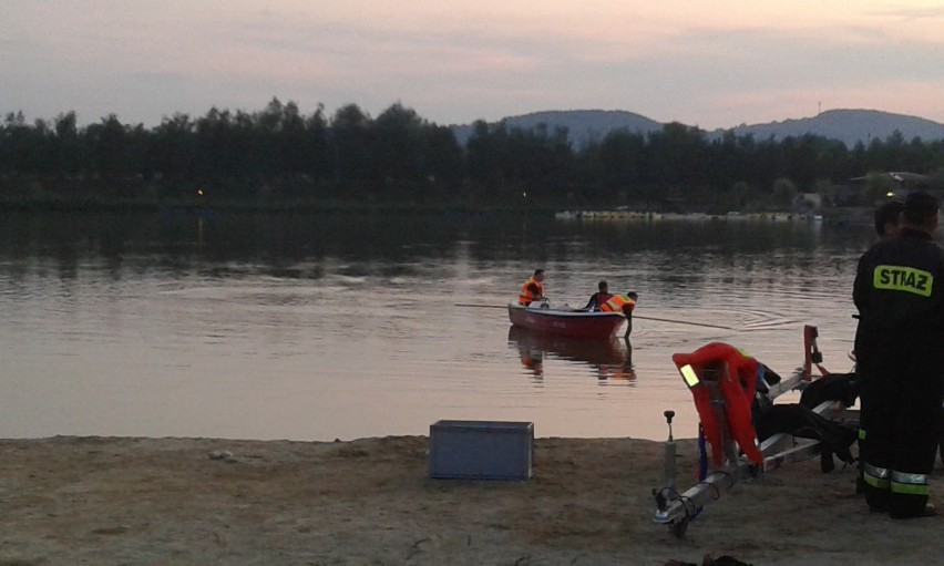 Tragiczny finał poszukiwań chłopca na kąpielisku w Jurkowie, wyłowiono ciało 10-latka