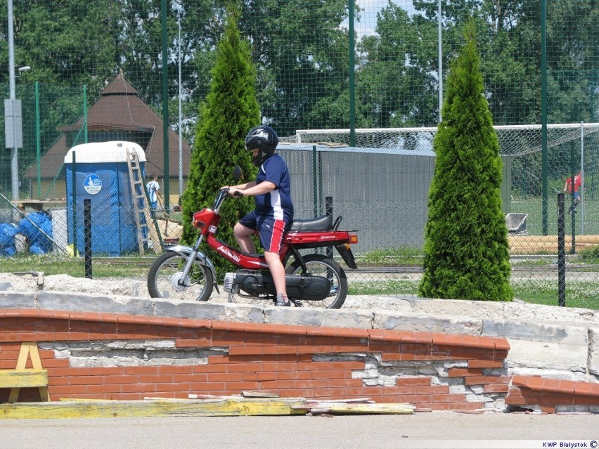 Egzamin na kartę motorowerową w Łomży [zdjęcia]