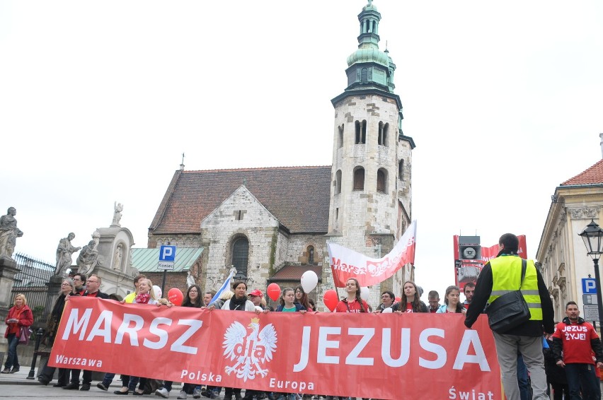 Kraków. Marsz dla Jezusa przeszedł ulicami miasta [NOWE ZDJĘCIA, WIDEO]