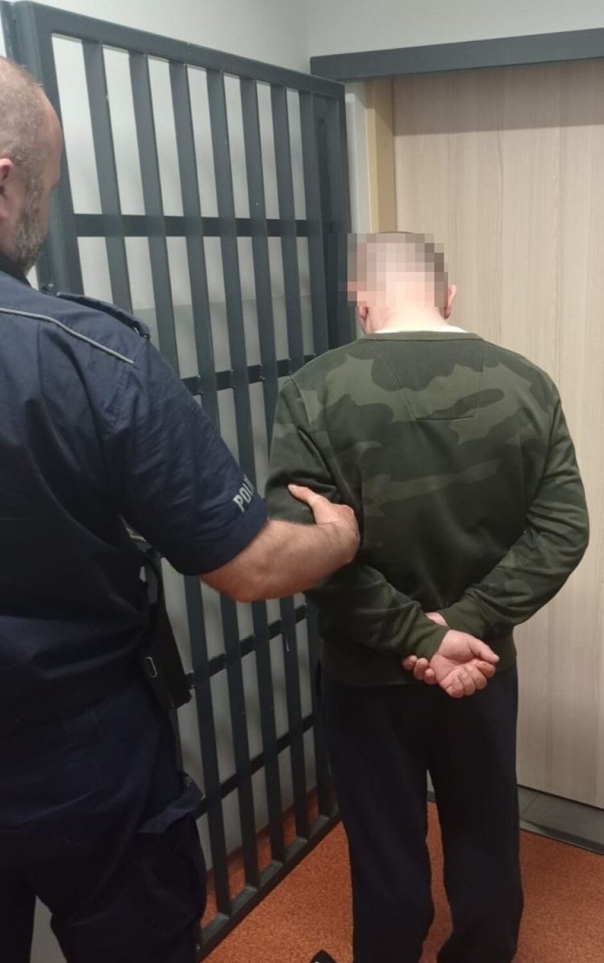 Policjanci z Namysłowa zatrzymali włamywacza-recydywistę.