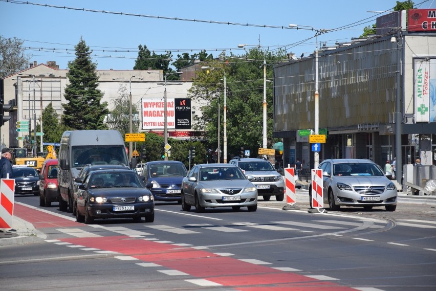 Korki w ostatnich dniach miały długość nawet kilkaset...