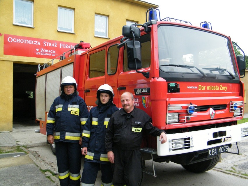 6 strażaków z OSP Żory brało udział w interwencji