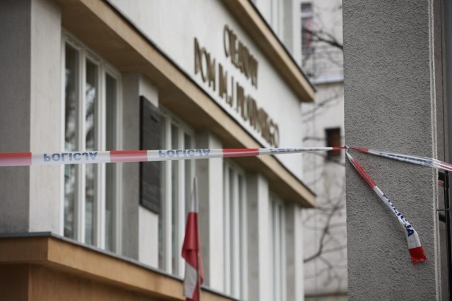 W czwartek, 13 kwietnia rozpoczęła się egzekucja decyzji ministerstwa kultury, dotycząca przejęcia zbiorów Muzeum Czynu Niepodległościowego na krakowskich Oleandrach
