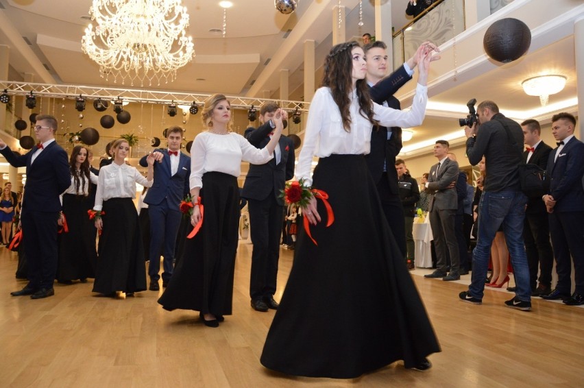 Studniówka w II LO w Bełchatowie