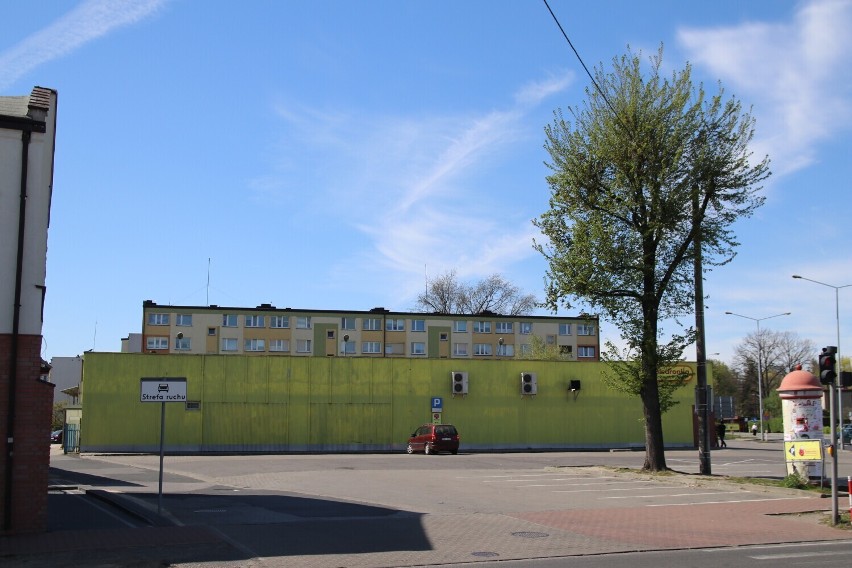 Budynek Biedronki i Sezamu w 2021 r. poddano kapitalnemu...
