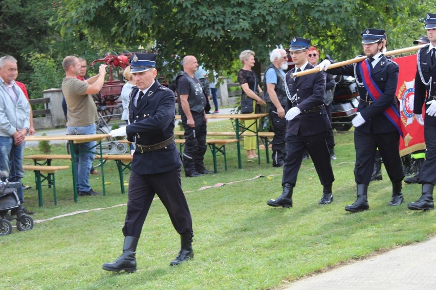 Odznaczenia i pokazy z okazji 10 - lecia połączenia OSP Łysiny i OSP Wygnańczyce