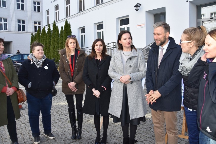 Radni i przedstawiciele stowarzyszeń ogłosili rozpoczęcie...