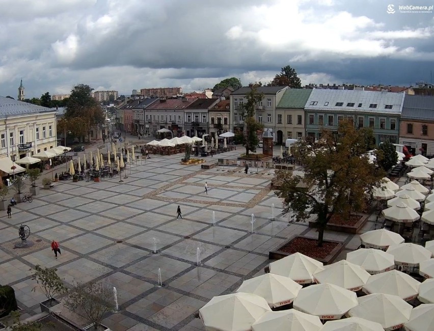 Dzięki kamerze cały świat może oglądać co dzieje się na Rynku w Kielcach [WIDEO]