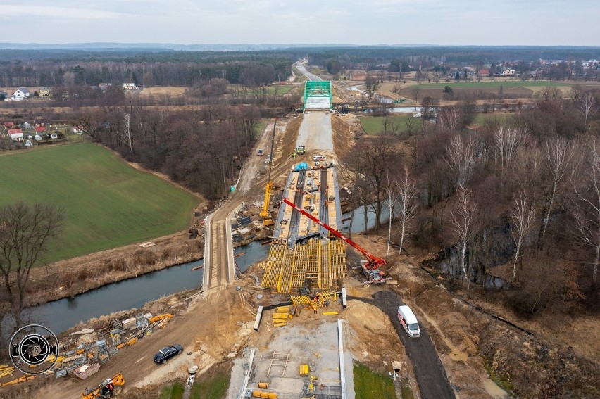 Budowa nowego mostu nad Kanałem Gliwickim
