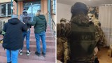 Akcja policji pod Warszawą. Zatrzymano 43-latka poszukiwanego ośmioma listami gończymi. Mężczyzna ma do odsiadki ponad 24 lata