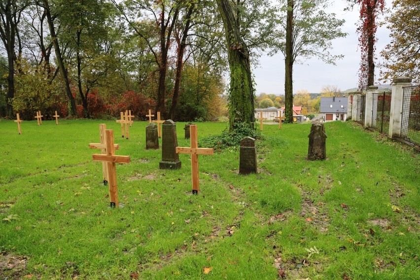 Cmentarz wojenny przy ul. Kasztanowej w Przemyślu.