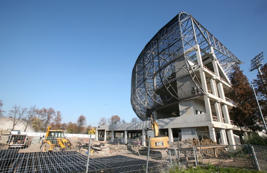 Budowa stadionu w Zabrzu (zdjęcia z końca października 2013)