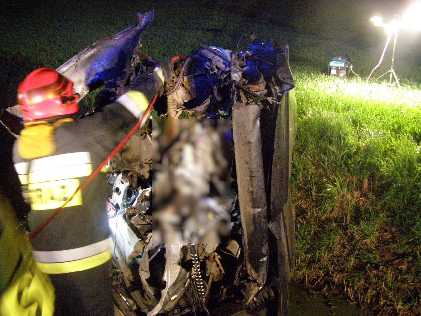 Wypadek k. Starego Pola. Zginął 23-letni kierowca