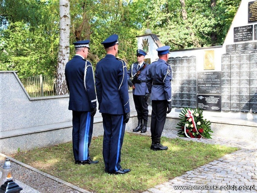 Dolnośląscy Policjanci - ku czci pamięci poległych i pomordowanych funkcjonariuszy