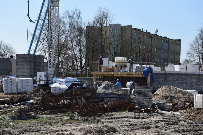 Budowanie w Szczecinku to wyzwanie dla budowlańców. Kiedyś było tu dno jeziora [zdjęcia]