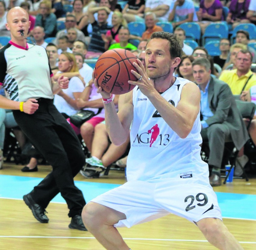 Mariusz Czerkawski grywał też jako gwiazda koszykówki i gość...