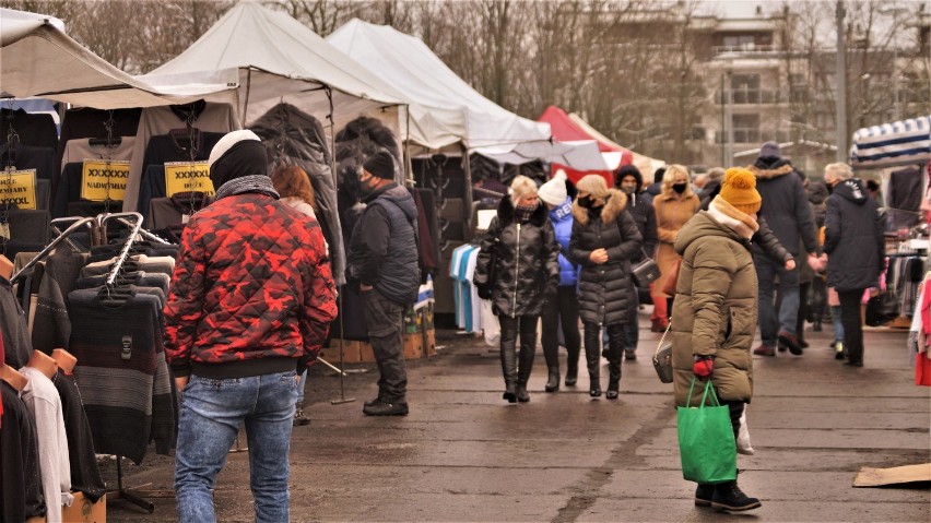 Giełda na inowrocławskim Rąbinie to popularne miejsce...