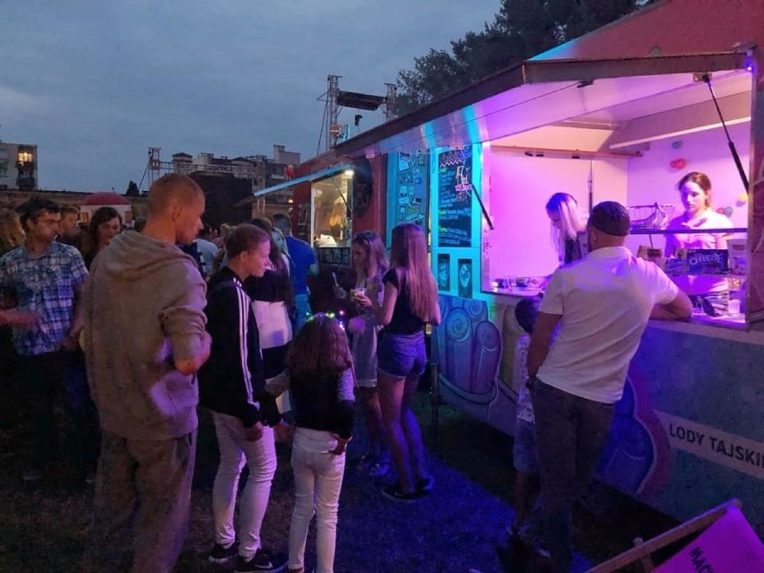 I Końskie Food Truck Festival - tłum próbował jedzenia z całego świata (ZDJĘCIA) 