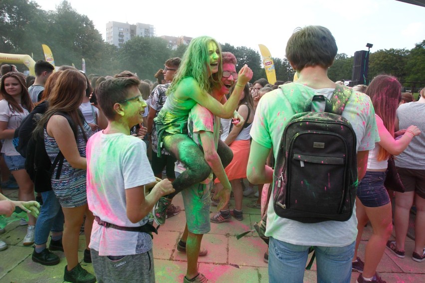Festiwal Kolorów na Bulwarach w Rzeszowie [FOTO, WIDEO]