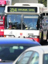 Komunikacja w Trójmieście: Zapowiedzi z syntezatora pojawią się w tramwajach i autobusach