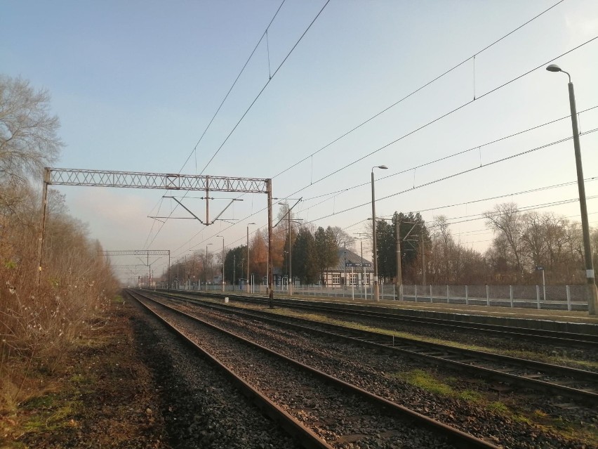 W budżecie woj. łódzkiego na 2021 r. są środki na dokumentację linii kolejowej Wieluń-Chorzew. Ruszy też rozbudowa drogi z Rudy do Krzeczowa
