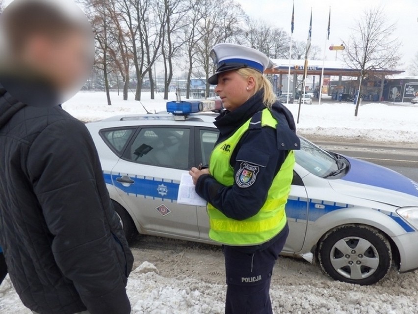 Lębork. Policja dbała o bezpieczeństwo dzieci podczas ferii