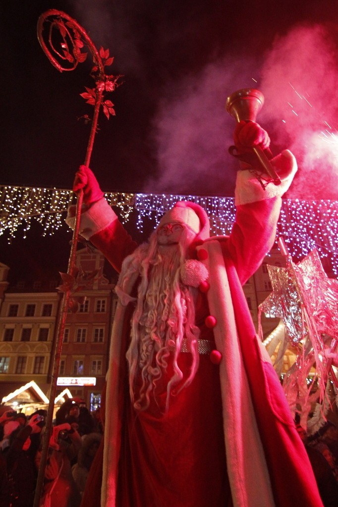 Św. Mikołaj na wrocławskim rynku (ZDJĘCIA)