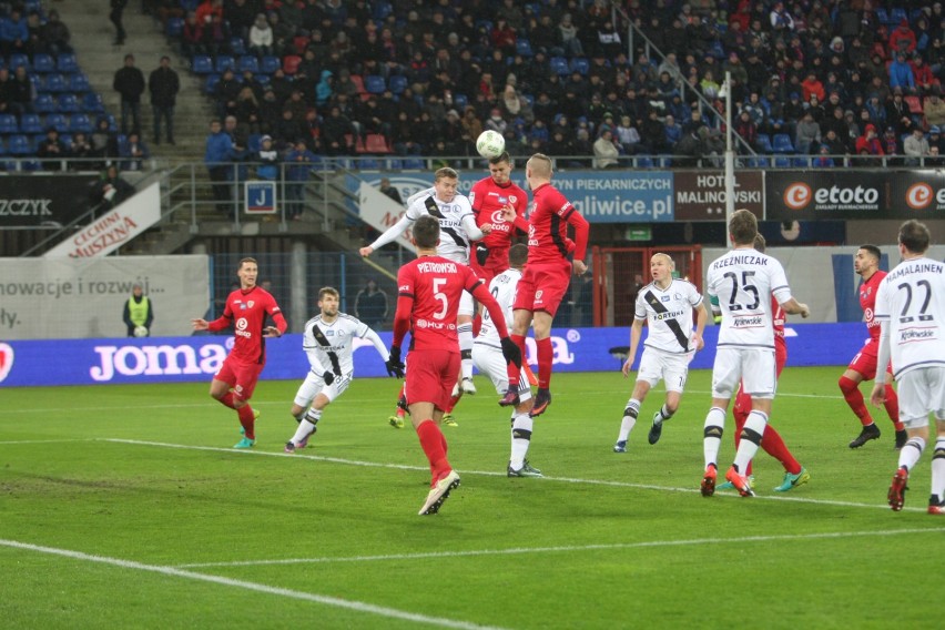 Piast Gliwice - Legia Warszawa 1:5. Legioniści zdemolowali...