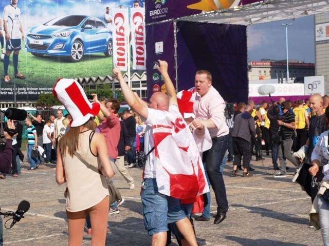 Mecz Polski z Grecją na Stadionie Narodowym w Warszawie z punktu widzenia policji przebiegał bardzo spokojnie.