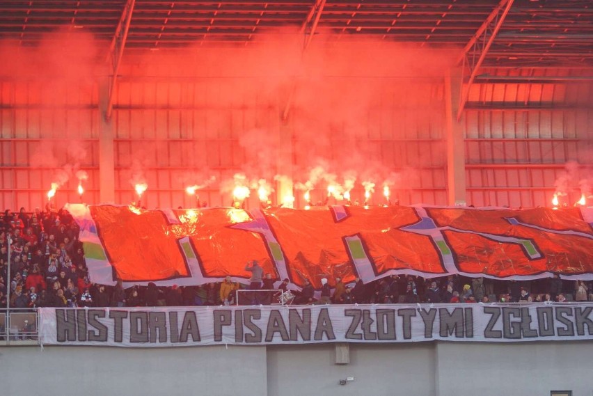 Kibice KKS Kalisz podczas meczu ze Śląskiem Wrocław